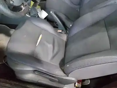 Veículo de Sucata renault clio iii imusic confort dynamique do ano 2001 alimentado k4j780