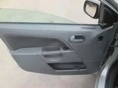 Veículo de Sucata ford fiesta (cbk) trend do ano 2002 alimentado fxjb