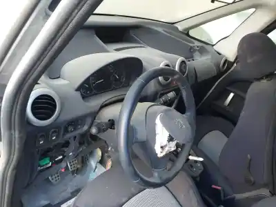 Veículo de Sucata peugeot 1007 sporty do ano 2006 alimentado 8hz