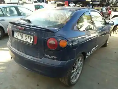 Veículo de Sucata renault megane i coach (da0/1_) 2.0 16v (da0h) do ano 1996 alimentado g/f7rd7
