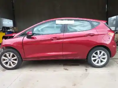 Veículo de Sucata ford fiesta (ce1) trend+ do ano 2001 alimentado sfjk