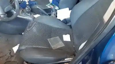 Veículo de Sucata toyota avensis (_t25_) 2.2 d-4d (adt251_) do ano 2005 alimentado 2adftv