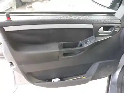 Veicolo di demolizione opel meriva enjoy dell'anno 2004 alimentato z17dth