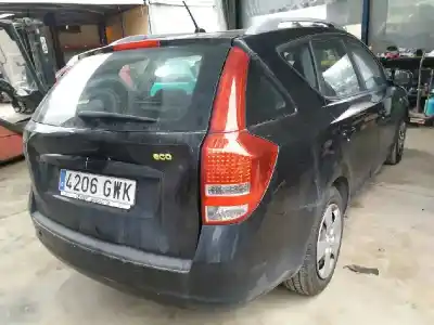 Veículo de Sucata kia ceed sporty wagon drive 90 cv / 66 kw do ano 2010 alimentado d4fbl