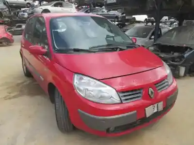 Veículo de Sucata renault scenic ii exception do ano 2005 alimentado f9q812