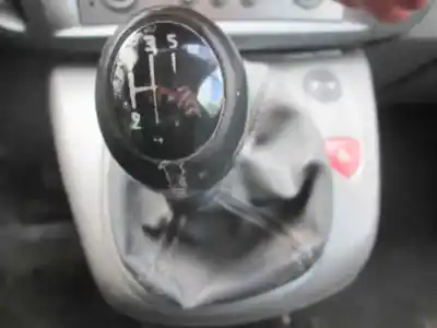 Veículo de Sucata renault scenic ii exception do ano 2005 alimentado f9q812