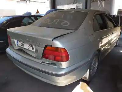 Veículo de Sucata bmw serie 5 berlina (e39) 525tds do ano 2001 alimentado 256t1