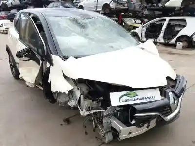 Vehicul casat renault captur dynamique al anului 2016 alimentat k9k608