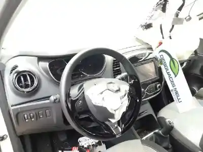 Vehicul casat renault captur dynamique al anului 2016 alimentat k9k608