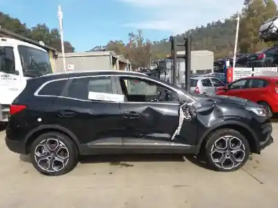Vehicul casat renault kadjar experience al anului 2001 alimentat r9m414