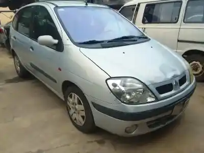 Scrapping Vehicle renault scénic i monospace (ja0/1_, fa0_) 1.9 dti (ja1u) of the year 2002 powered f9q744
