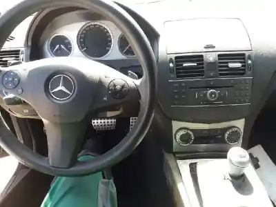 Véhicule à la ferraille mercedes                                           clase c (w204) berlina                                                                                                                                                                                                                                     c 220 cdi (204.008) 170 cv / 125 kw                                                                                                                                                                                                                        de l'année 2007 alimenté om646811