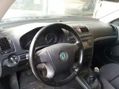 Vehicul casat skoda octavia berlina (1z3) elegance al anului 2005 alimentat bkd