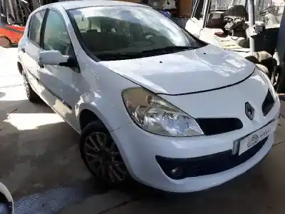 Veículo de Sucata renault clio iii authentique do ano 2007 alimentado k9k766