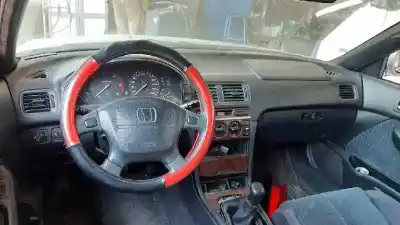 Véhicule à la ferraille HONDA ACCORD BERLINA (CC/CE) 2.0 TDI Turbodiesel (CF1) de l'année 1998 alimenté 20T2N