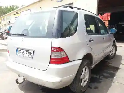 Scrapping Vehicle MERCEDES-BENZ CLASE M (W163) 230 (163.136) 150 CV / 110 KW of the year 1999 powered M111977