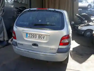 Scrapping Vehicle renault scenic (ja..) 1.4 16v authentique of the year 2001 powered k4j750