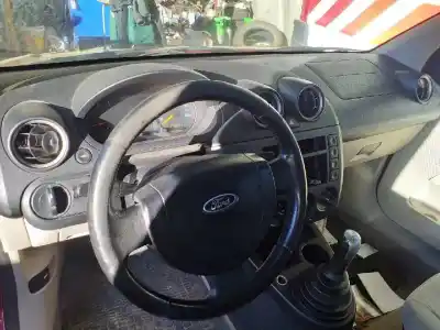 Verschrottungsfahrzeug ford fiesta (cbk) ghia des jahres 2003 angetrieben f6ja