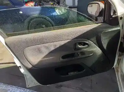 Утилизация автомобиля renault clio ii fase ii (b/cb0) techno 75 cv / 55 kw года 2007 питание d4f712
