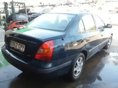 Veículo de Sucata hyundai                                            elantra (xd)                                                                                                                                                                                                                                               d-4ea                                                                                                                                                                                                                                                      do ano 2003 alimentado d-4ea