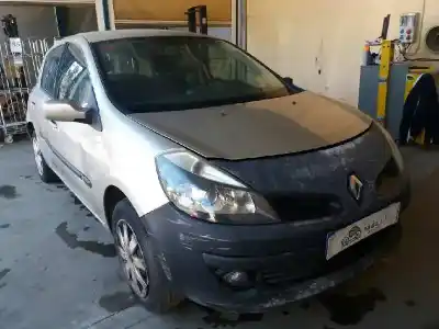 Veículo de Sucata renault clio iii emotion do ano 2007 alimentado k9k768