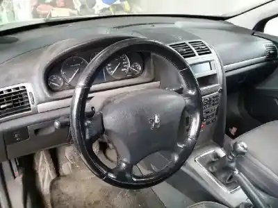 Sloopvoertuig peugeot 407 sw st confort van het jaar 2004 aangedreven rhr