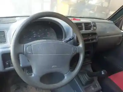 Sloopvoertuig suzuki santana 90 cv / 66 kw van het jaar 2005 aangedreven rhp