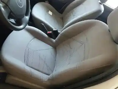 Здавання транспортного засобу renault clio ii fase ii (b/cb0) authentique 58 cv / 43 kw року 2003 потужний d7f720