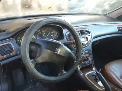 Sloopvoertuig peugeot 607 (s1) pack van het jaar 2001 aangedreven 4hx