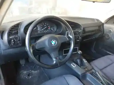 Veículo de Sucata bmw serie 3 coupe (e36) 318is do ano 2001 alimentado m42b18