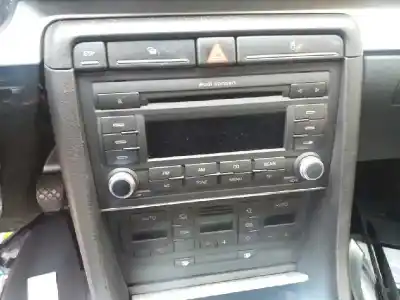 Veicolo di demolizione audi a4 berlina (8e) 2.0 tdi (dpf) (125kw) dell'anno 2001 alimentato brd