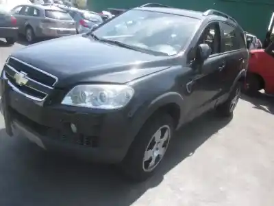 Veículo de Sucata CHEVROLET CAPTIVA 2.0 VCDI LT do ano 2001 alimentado Z20S