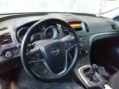 Veicolo di demolizione opel insignia sports tourer edition dell'anno 2009 alimentato a20dth