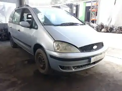 Veículo de Sucata ford galaxy (vy) ambiente do ano 2001 alimentado auy