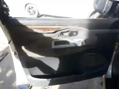 Veículo de Sucata ford galaxy (vy) ambiente do ano 2001 alimentado auy