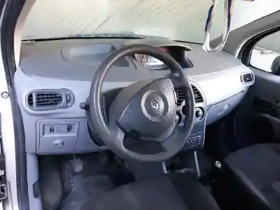 Verschrottungsfahrzeug renault grand modus authentique des jahres 2007 angetrieben k9k768