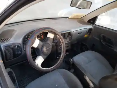 Veículo de Sucata volkswagen caddy ka/kb (9k9) familiar do ano 2000 alimentado apq