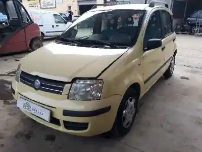 Veicolo di demolizione fiat panda (169) 1.2 8v dynamic dell'anno 2004 alimentato 188a4000