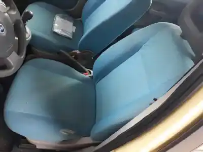 Veicolo di demolizione fiat panda (169) 1.2 8v dynamic dell'anno 2004 alimentato 188a4000