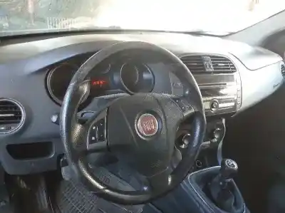 Veículo de Sucata fiat bravo (198) 1.9 16v dynamic multijet do ano 2009 alimentado 192a8000