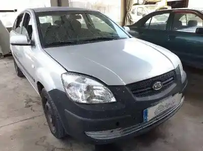 Vehicul casat KIA RIO 1.5 CRDi EX2 al anului 2006 alimentat D4FA