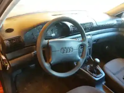 Veículo de Sucata audi a4 berlina (b5) 1.8 do ano 1996 alimentado adr
