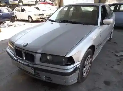 Veículo de Sucata bmw serie 3 berlina (e36) 318is do ano 1994 alimentado m42b18