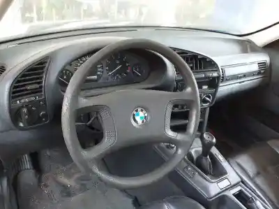 Veículo de Sucata bmw serie 3 berlina (e36) 318is do ano 1994 alimentado m42b18