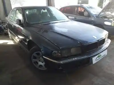 Veículo de Sucata bmw serie 7 (e38) 725tds do ano 2001 alimentado 256t1d