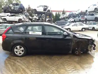 Veículo de Sucata kia ceed sporty wagon lx 90 cv / 66 kw do ano 2008 alimentado d4fbl