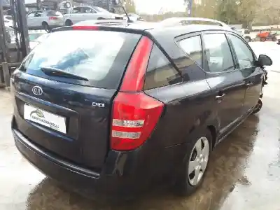 Veículo de Sucata kia ceed sporty wagon lx 90 cv / 66 kw do ano 2008 alimentado d4fbl