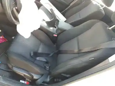 Vehicul casat mazda 3 lim. (bl) active al anului 2011 alimentat y601