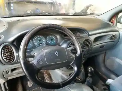 Scrapping Vehicle renault megane i scenic (ja0) 1.9 d alize 90 cv / 66 kw of the year 1997 powered f8q784