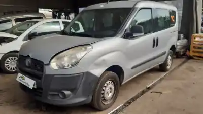 Veículo de Sucata fiat doblo active do ano 2012 alimentado 263a2000